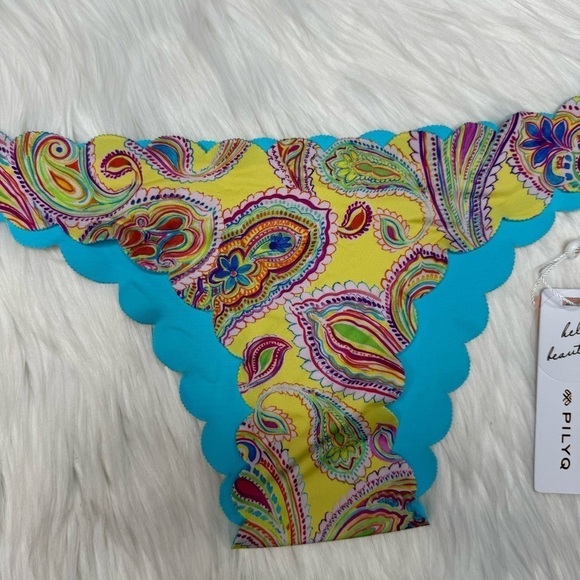 NWT Pilyq Bahia Reversible Seamless Wave Teeny Bikini Bottom Small - Picture 3 of 10